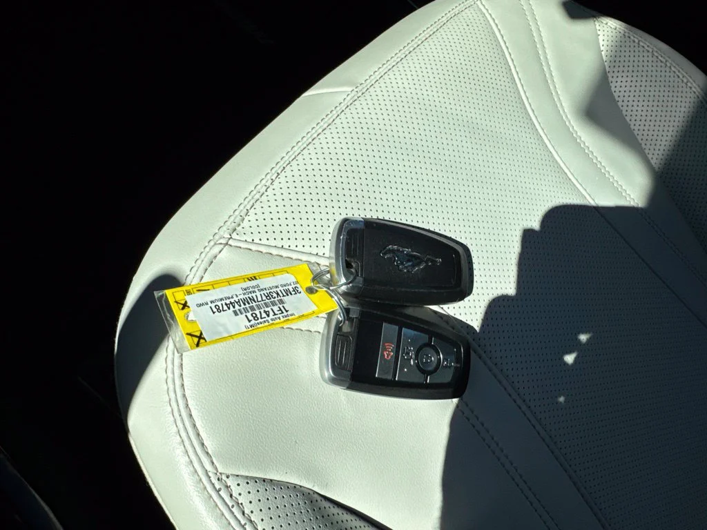 Used 2022 White Ford Premium image 32