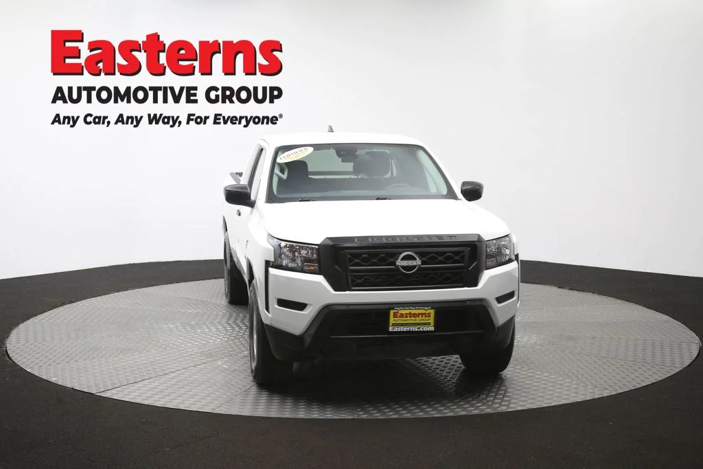 Used 2022 White Nissan S image 52