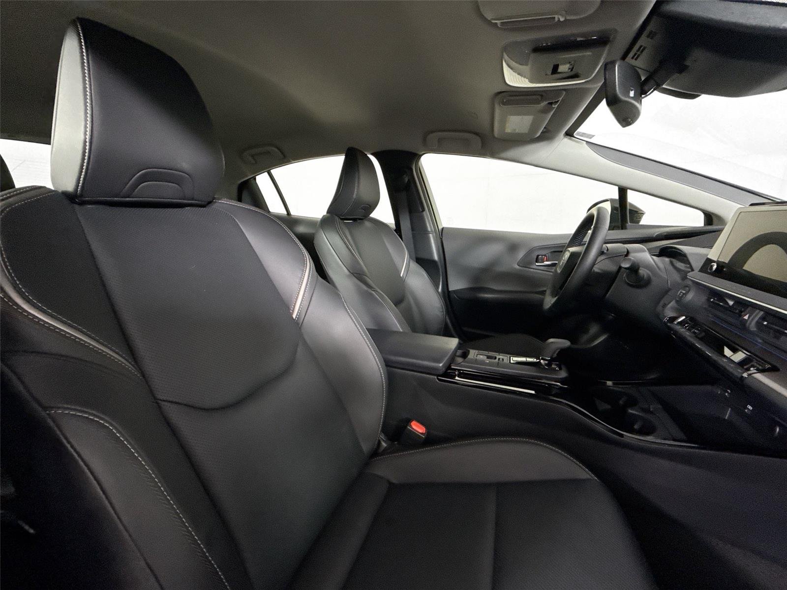 Certified Used 2025 Cutting Edge Toyota XLE image 40