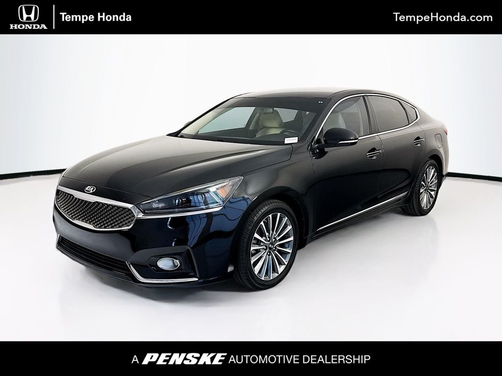 2017 Kia Cadenza Premium's photo