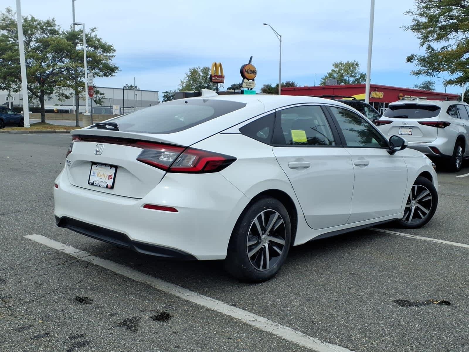 2024 Honda Civic Hatchback LX - Photo 6