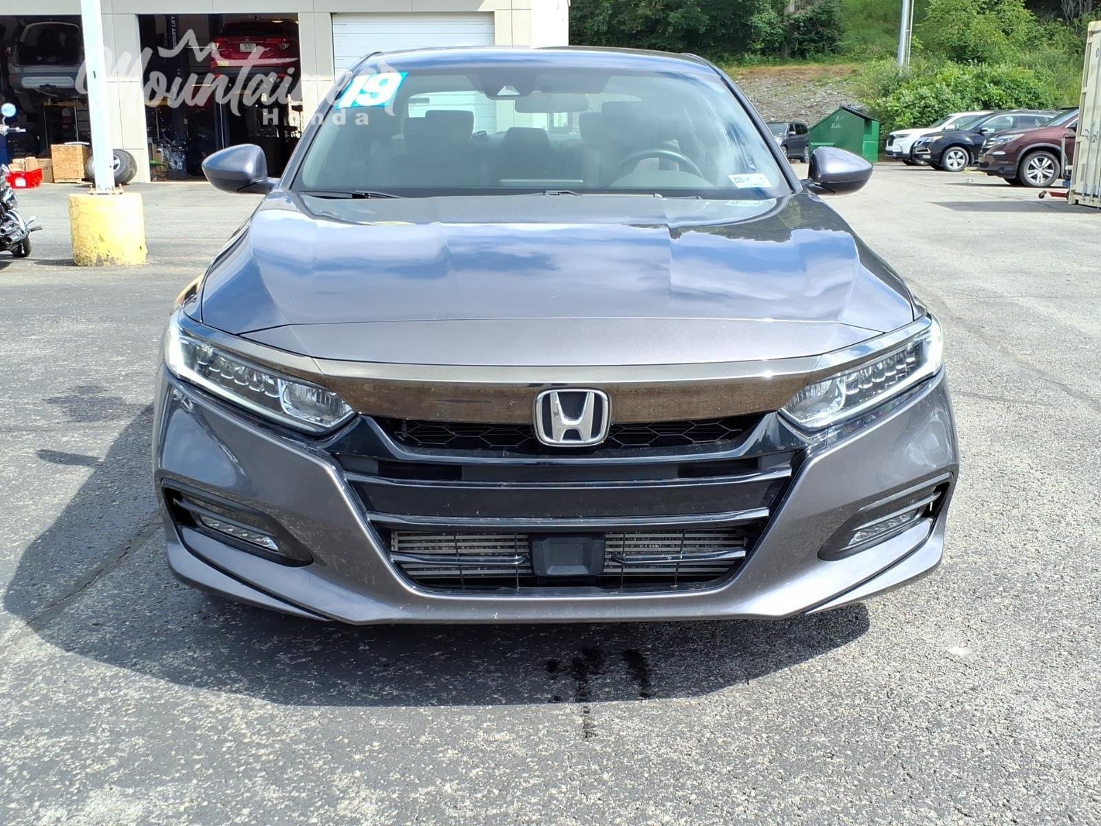 Used 2019 Modern Steel Metallic Honda Sport image 3