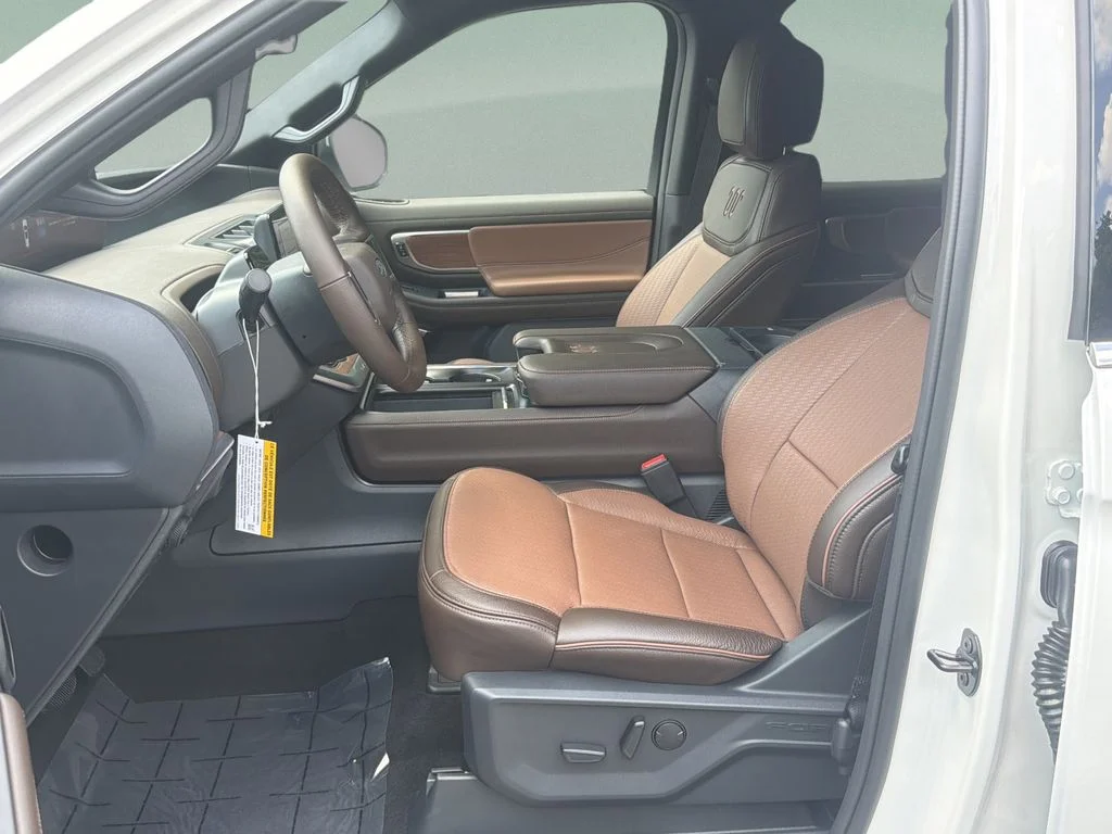 New 2026 Star White Metallic Tri-Coat Ford King Ranch® image 49