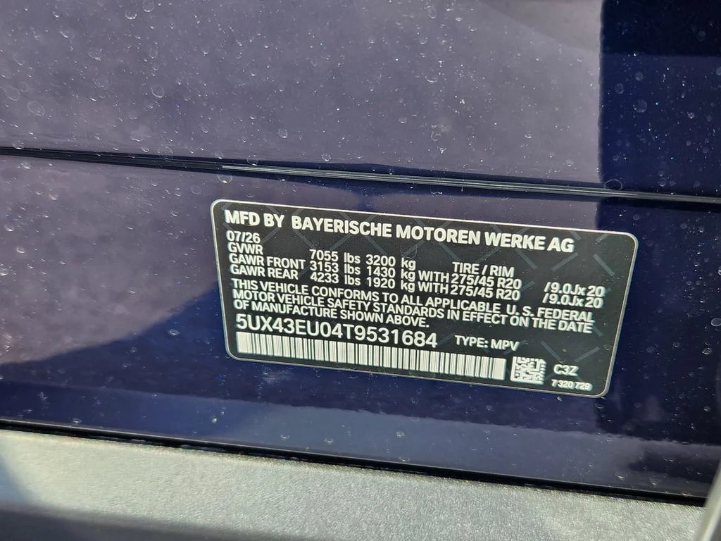 New 2026 Tanzanite Blue II Metallic BMW xDrive50e image 21