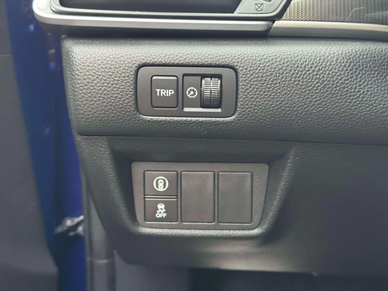 Used 2022 Still Night Pearl Honda Sport image 23