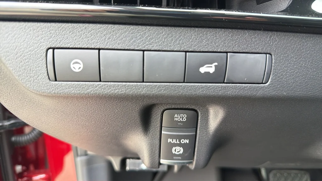 Used 2026 Scarlet Ember Tintcoat Nissan SL image 27