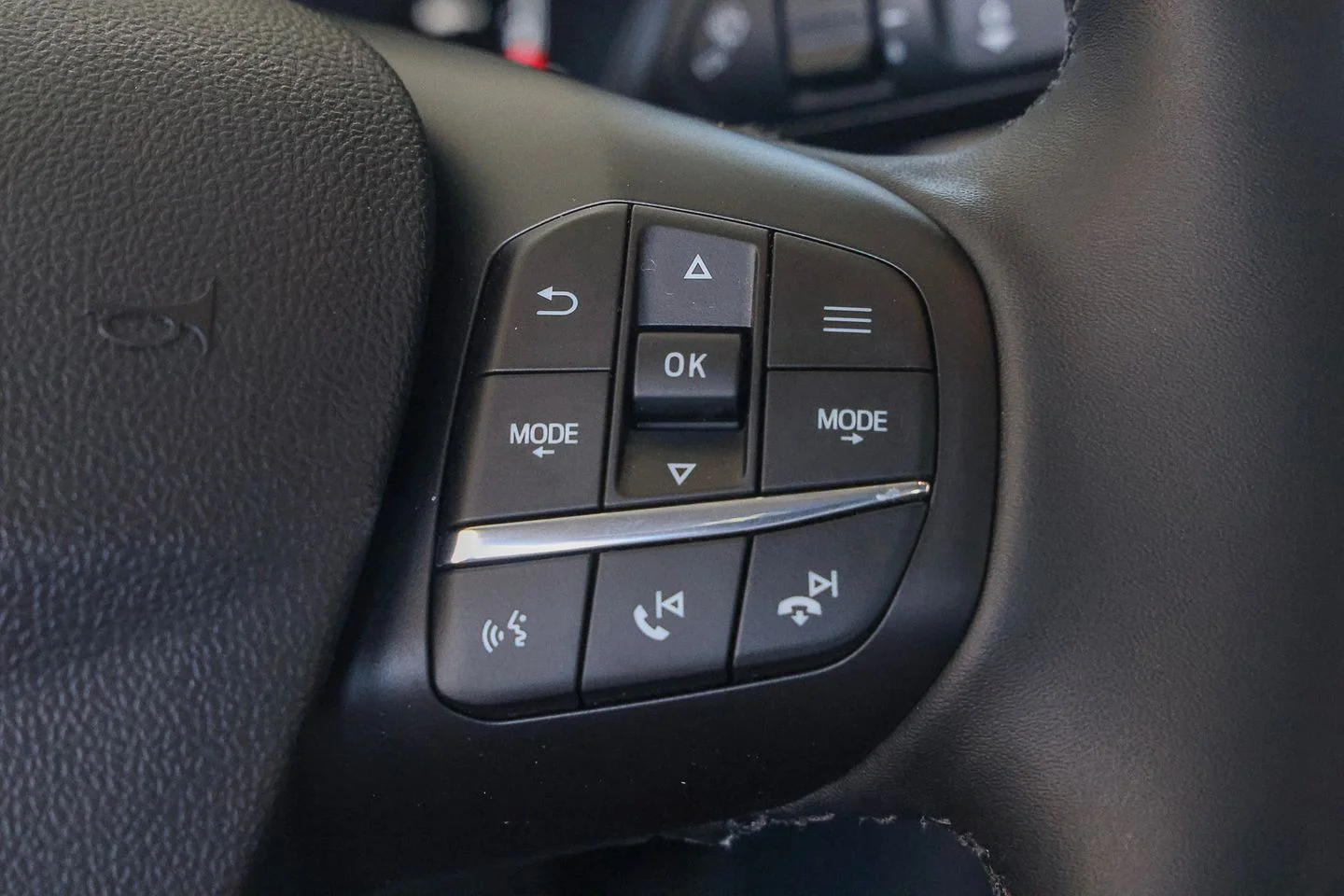 New 2026 Oxford White Ford XLT image 27