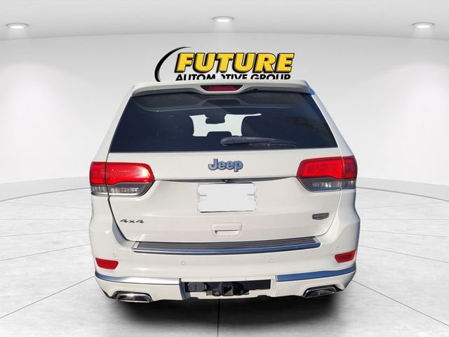 Used 2015 White Jeep Summit image 4
