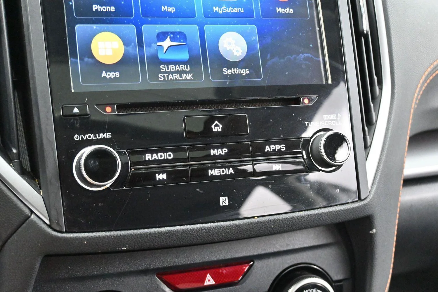 Used 2019 Dark Gray Metallic Subaru Limited image 23