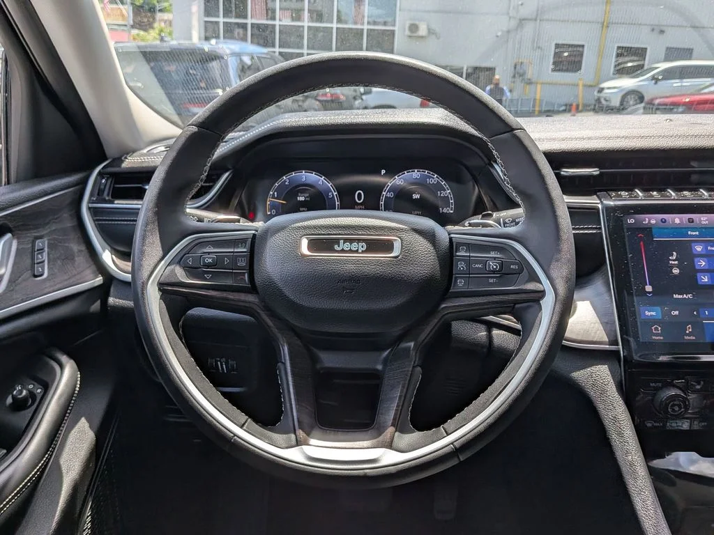 Used 2023 White Jeep Limited image 15