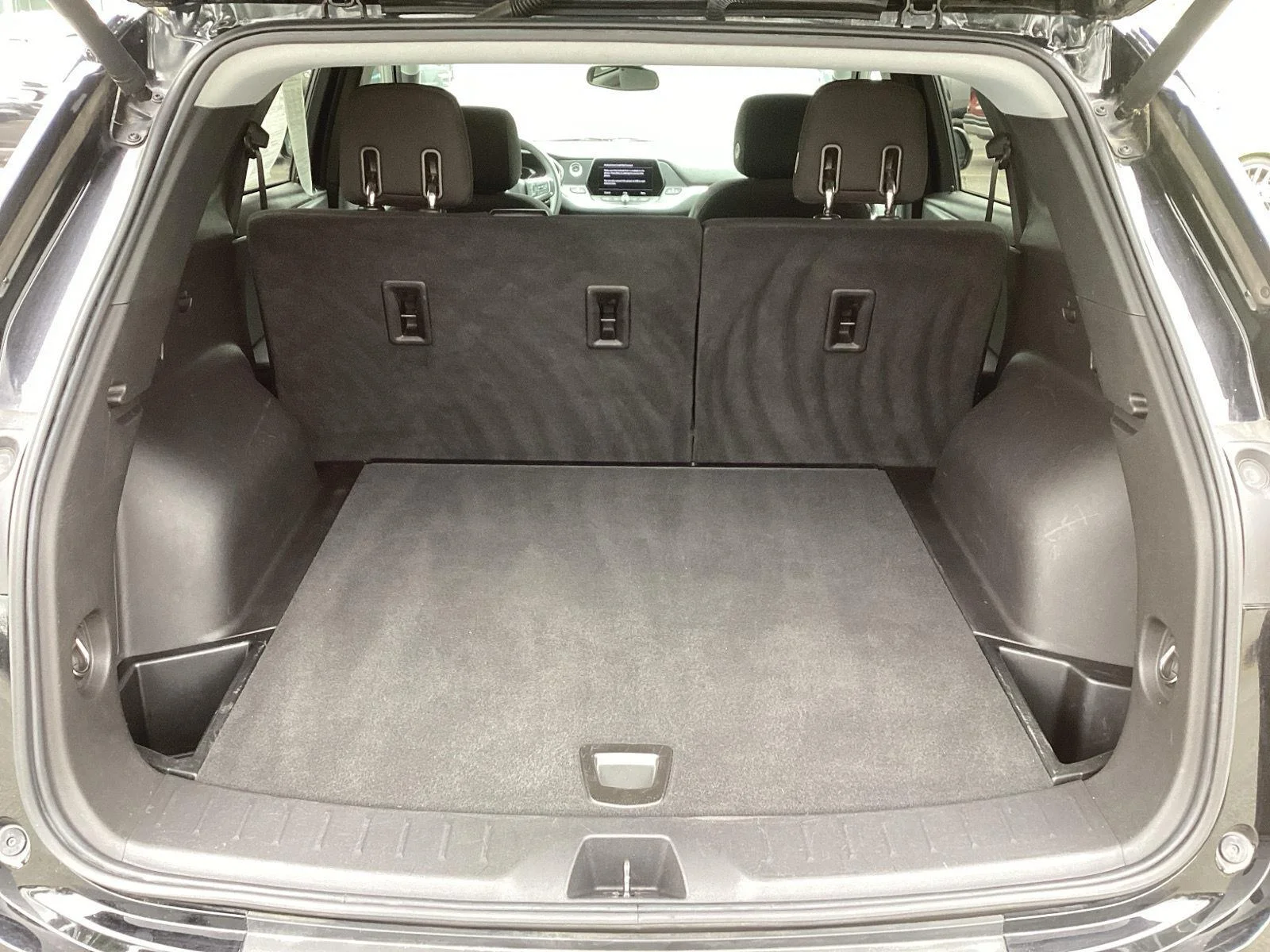Used 2021 Black Chevrolet LT image 7