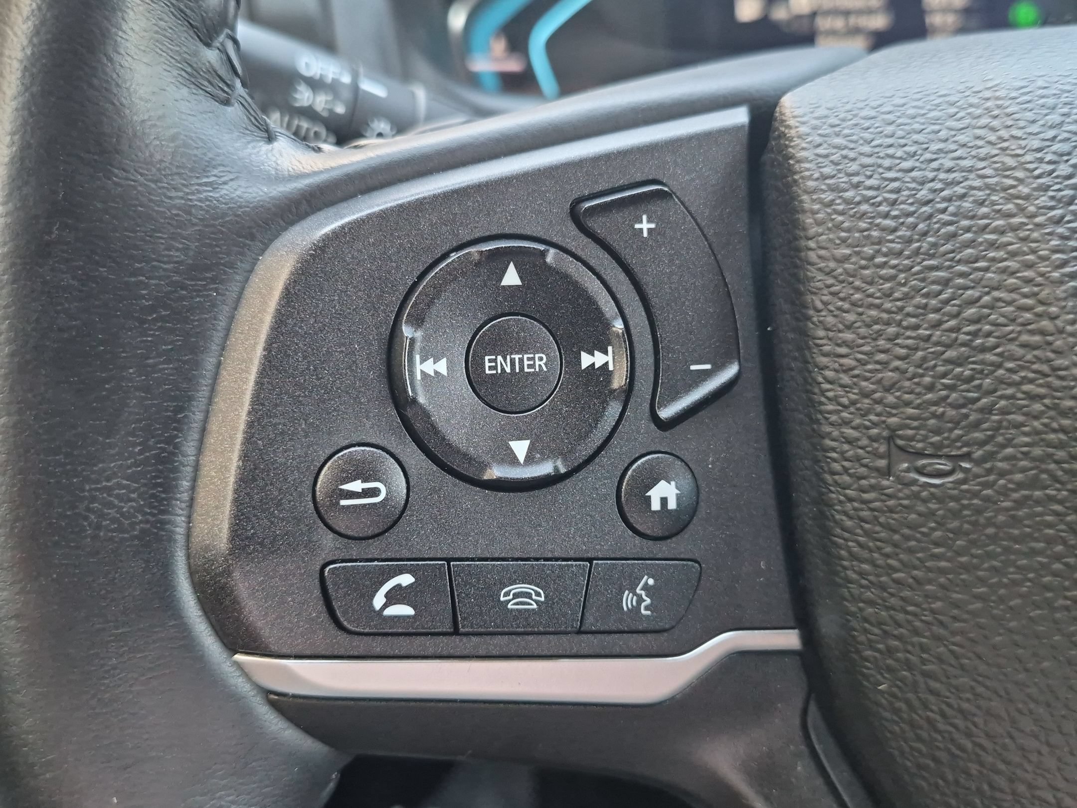2024 Honda Odyssey EX-L - Photo 14