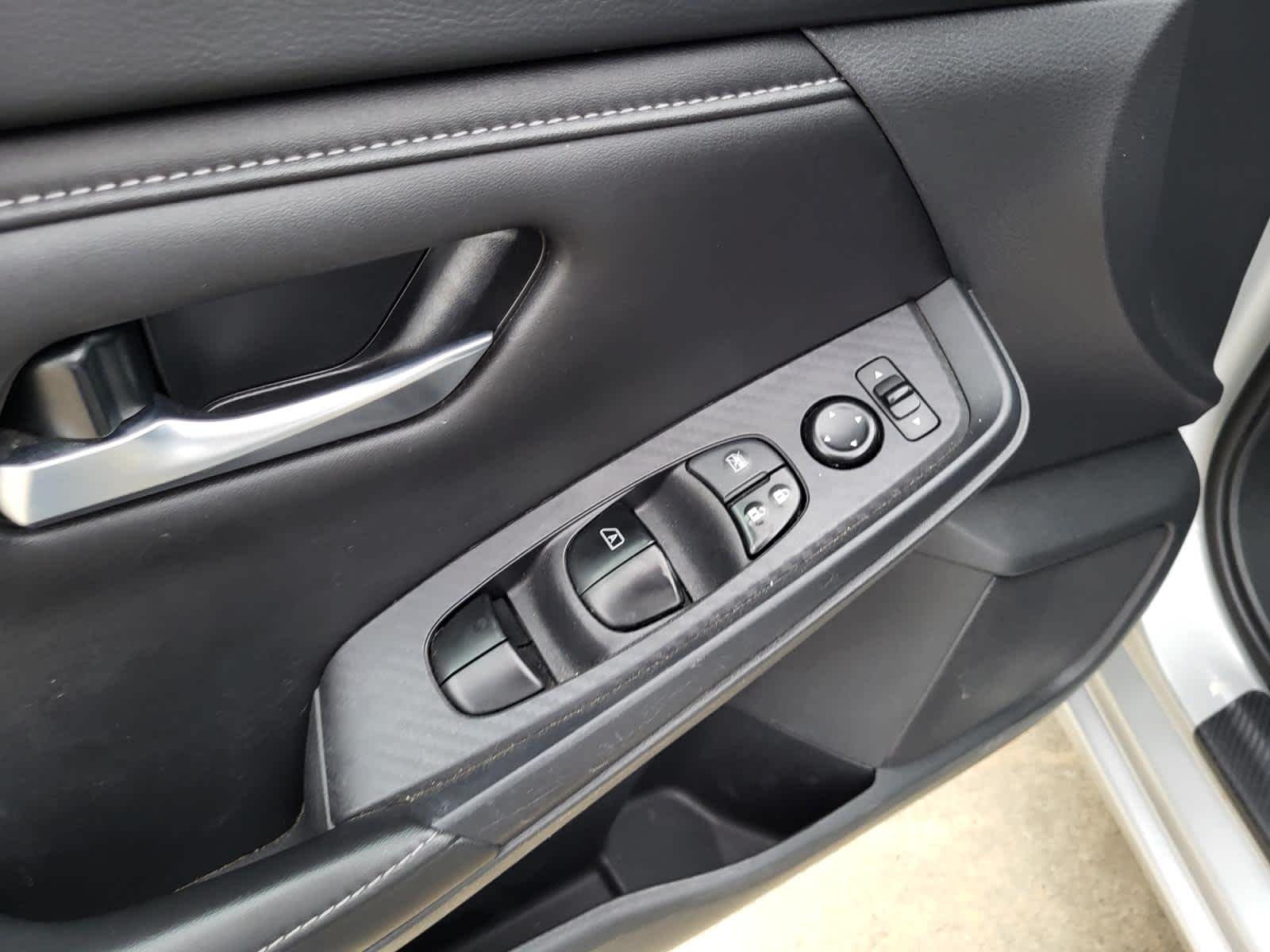 Used 2023 Brilliant Silver Metallic Nissan SV image 16