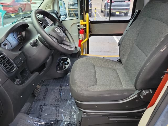 Used 2022 Blue Ram Low Roof image 14