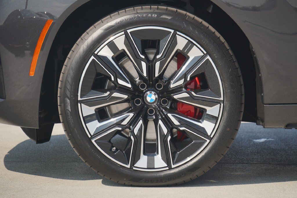 Used 2026 Dark Graphite BMW M50 xDrive image 5