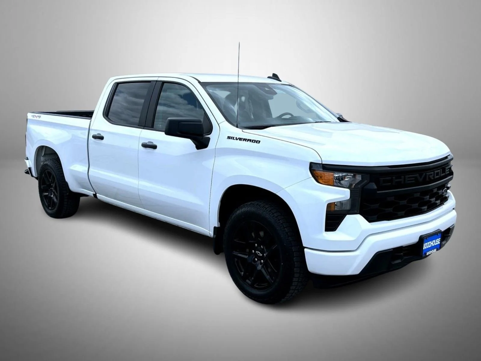 2023 Chevrolet Silverado 1500 Custom - Photo 3