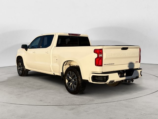 Used 2025 White Chevrolet RST image 7