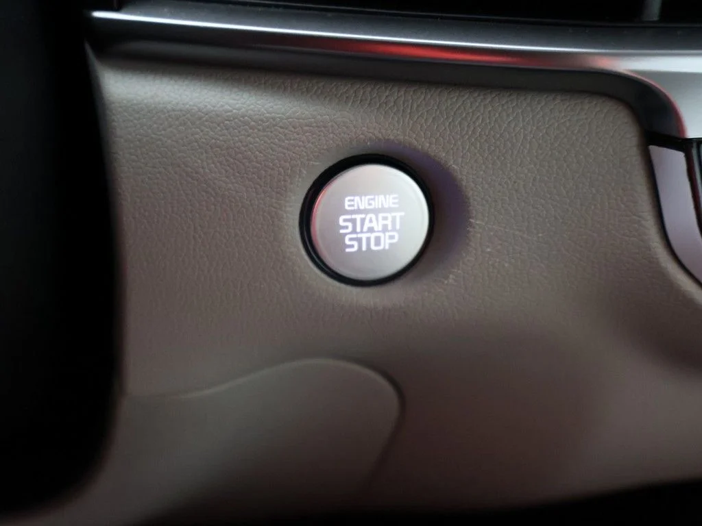 Used 2025 Silver Kia S image 41