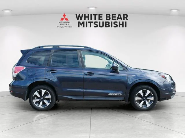 Used 2018 Gray Subaru 2.5i Premium image 6