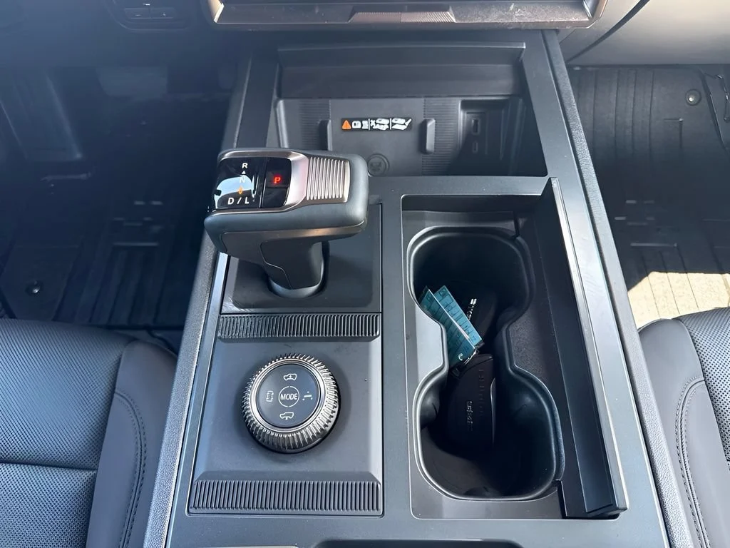 Used 2025 Void Black GMC 2X image 19