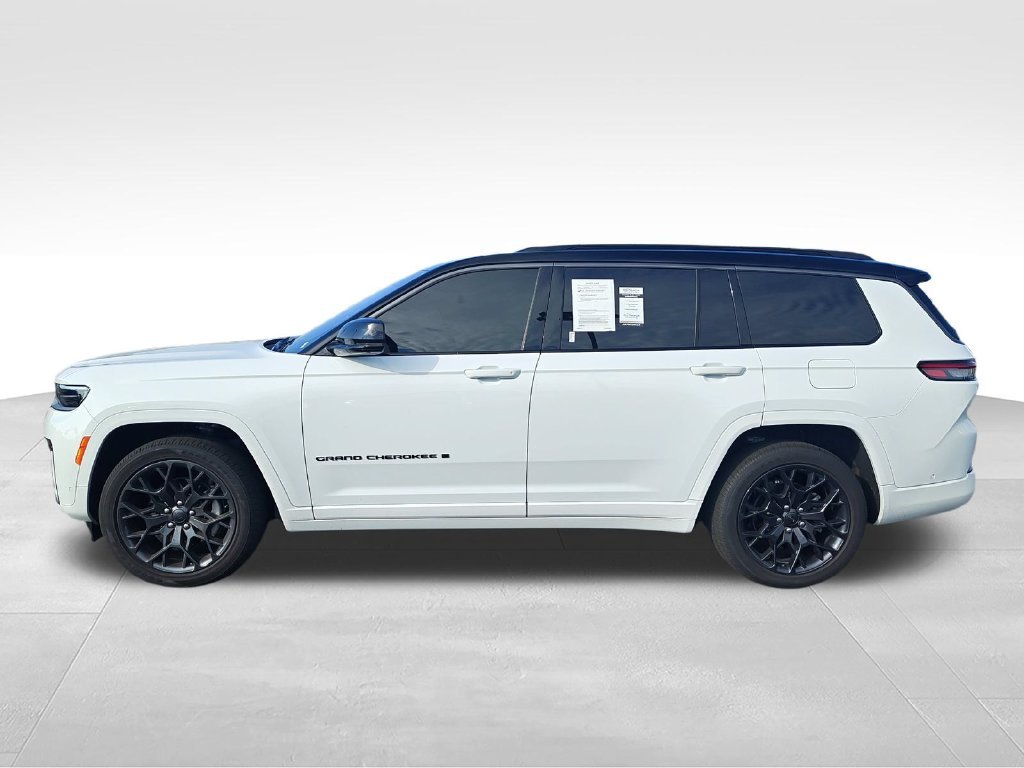 Used 2026 White Jeep Summit image 2
