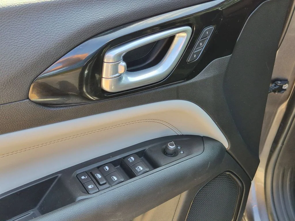 Used 2022 Gray Jeep Limited image 12