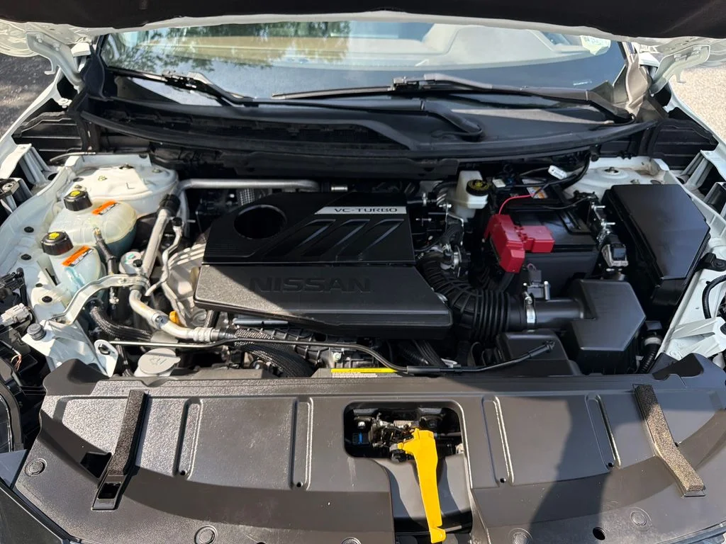 Used 2023 White Nissan SL image 41