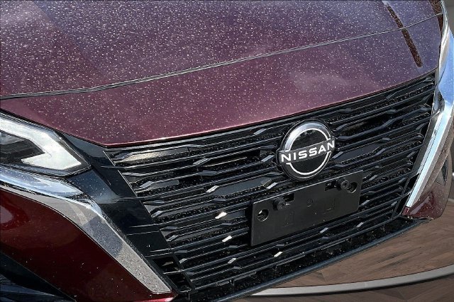 Used 2024 Red Nissan 2.5 SV image 26