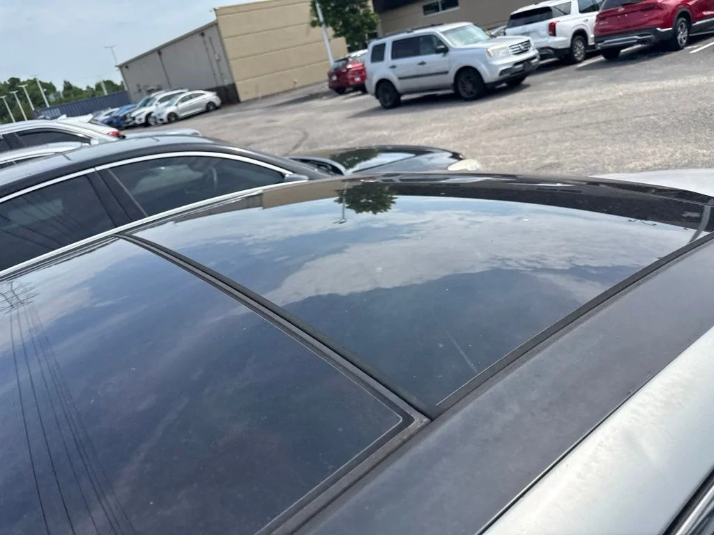 Used 2012 Silver Kia EX image 10