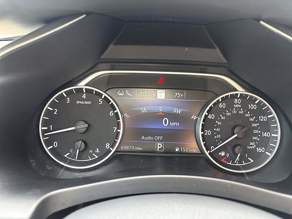 Used 2019 Pearl White Tricoat Nissan SL image 15