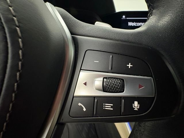 Used 2022 White BMW xDrive40i image 27