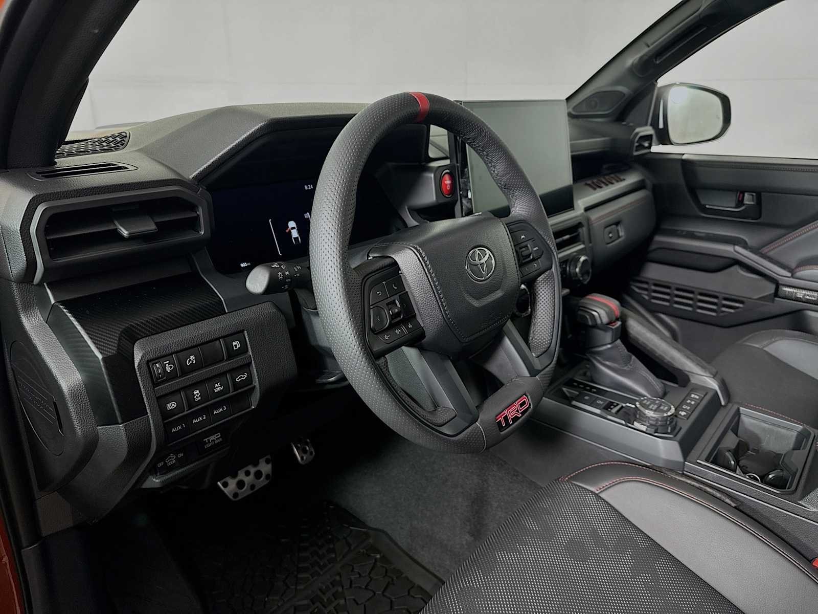 2024 Toyota Tacoma TRD Pro - Photo 9
