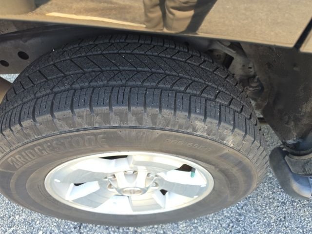 Used 2005 Black Toyota SR5 image 6