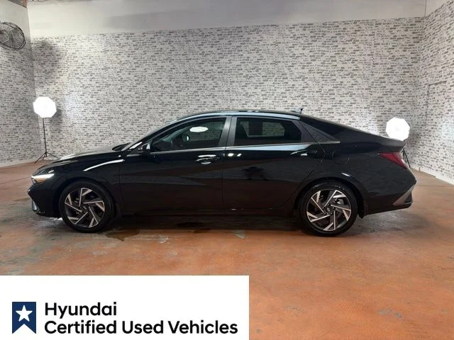 Certified Used 2025 Abyss Black Hyundai SEL Convenience image 4