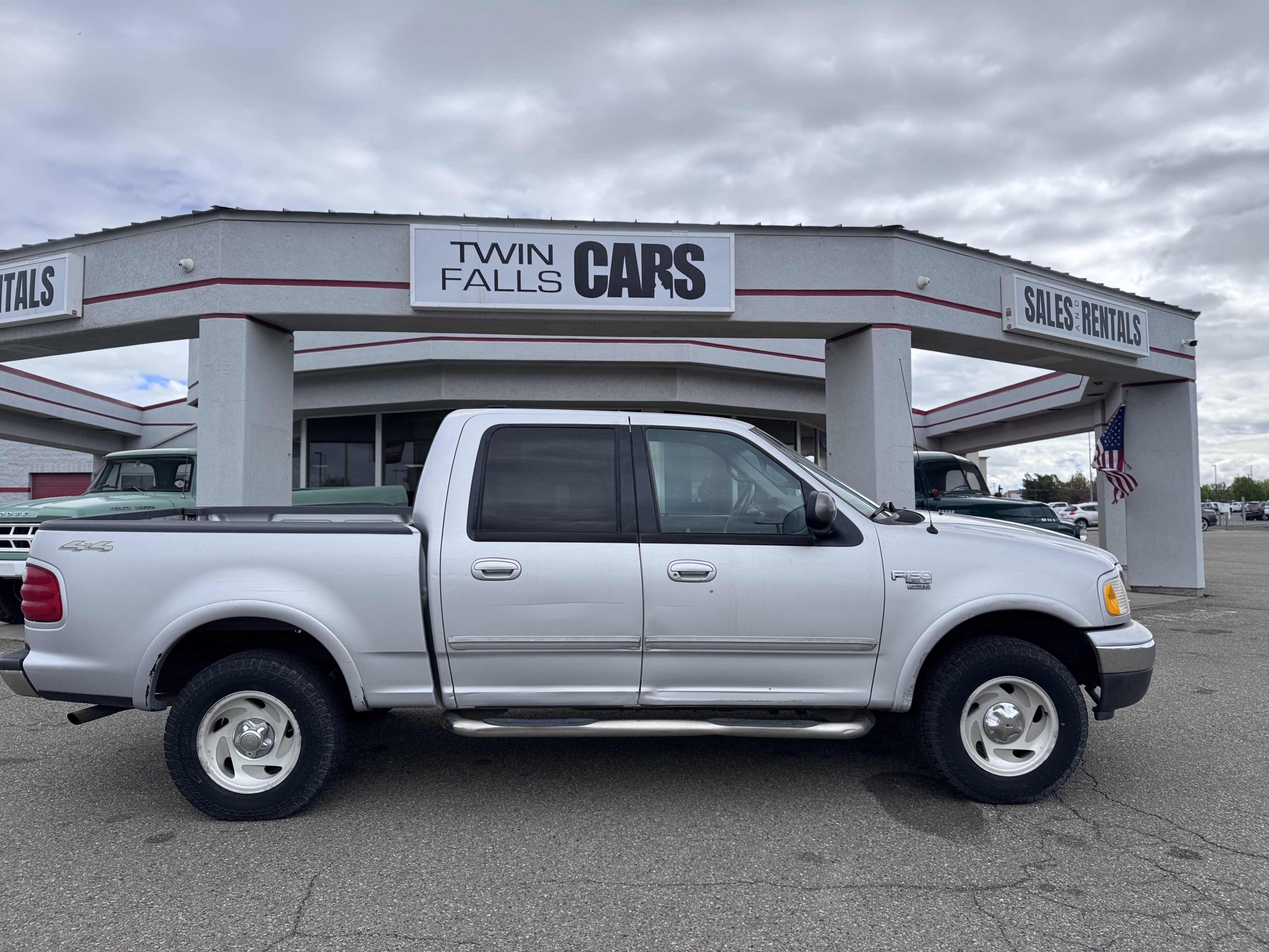 Used 2002  Ford XLT image 9