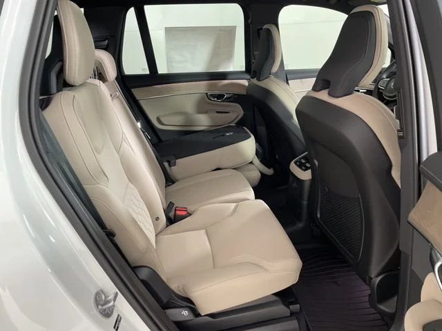 2025 Volvo XC90 Core - Photo 43