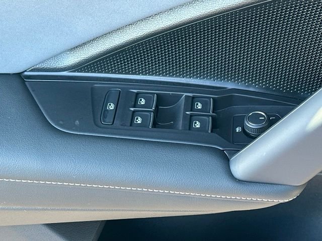 New 2026 Platinum Gray Metallic Volkswagen 2.0T SE image 22
