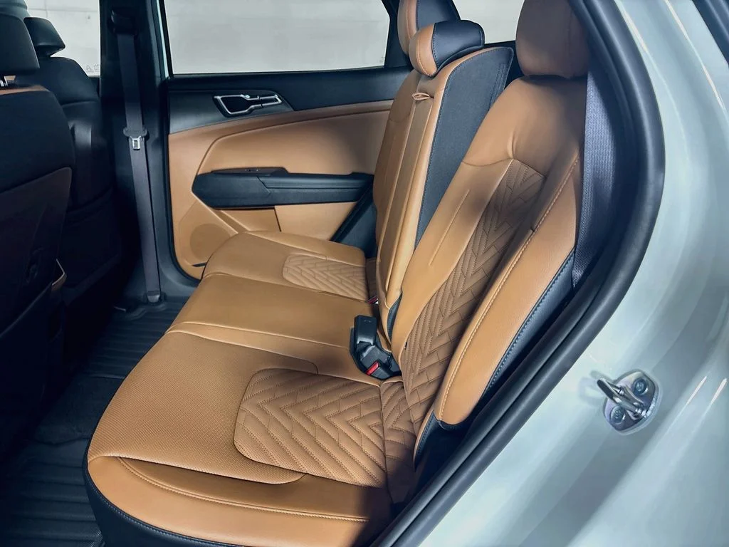New 2026 Snow White Pearl Kia X-Line Prestige image 21