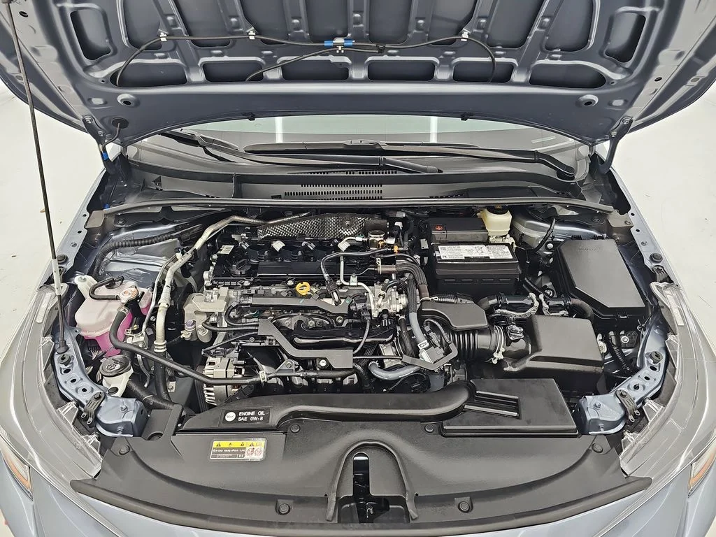 Used 2026  Toyota LE image 34