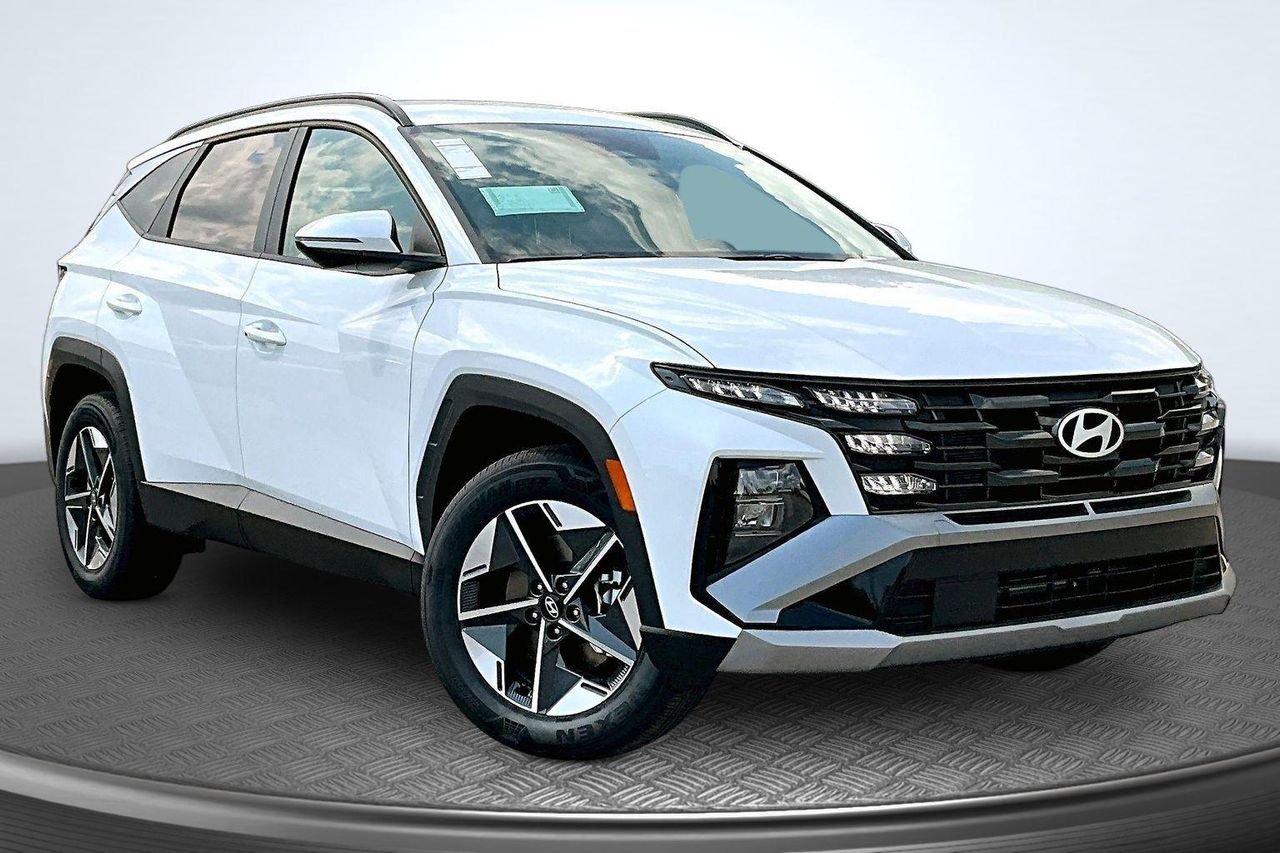 New 2026 White Hyundai SEL Convenience image 17