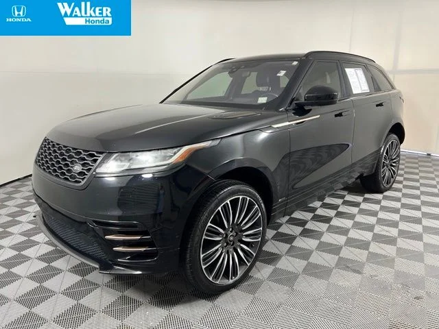Used 2019 Black Land Rover SE R-Dynamic image 3