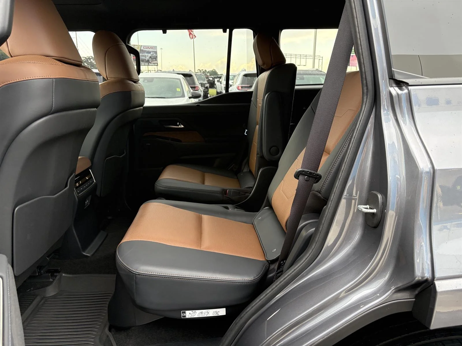 Used 2024 Gray Lexus Luxury image 67