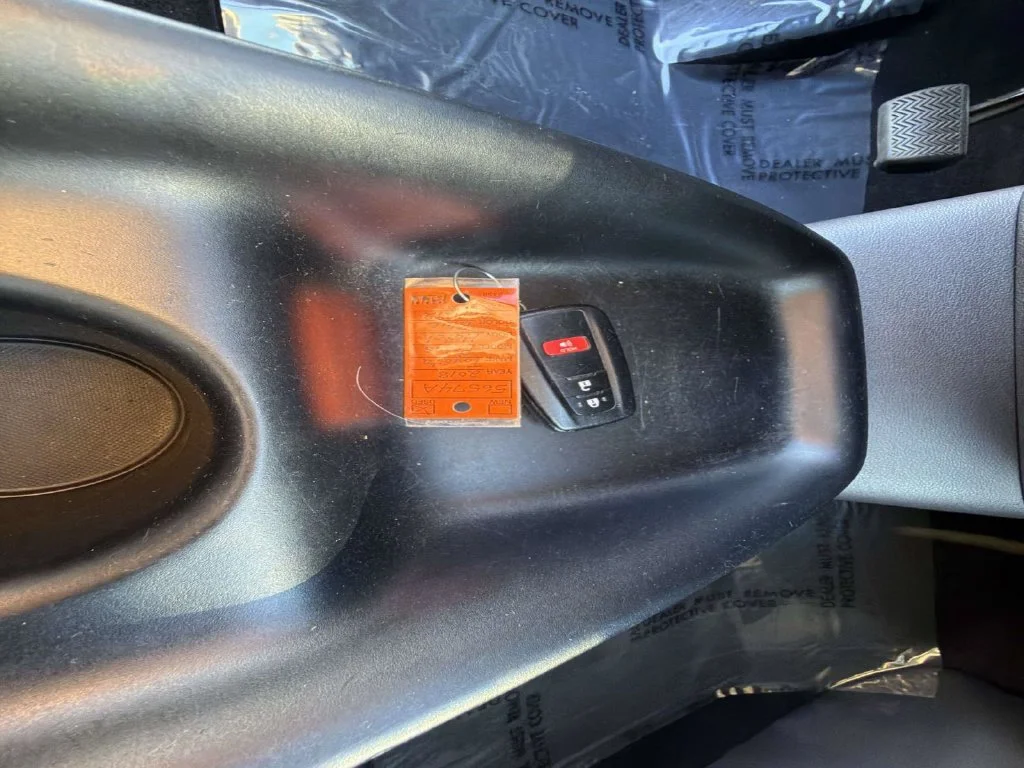 Used 2018 Blue Toyota Two image 32
