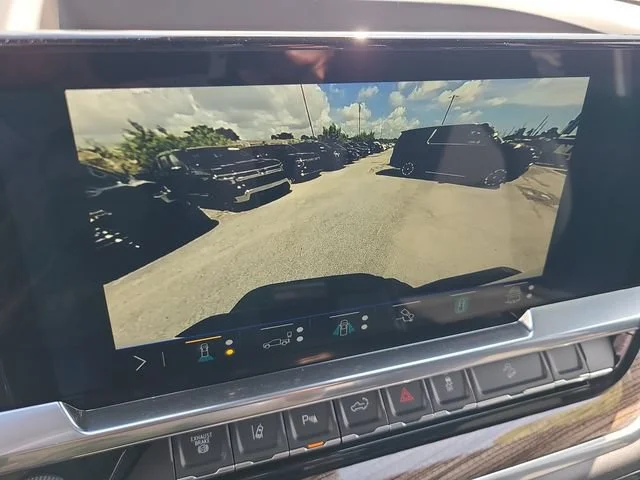 New 2026 Summit White Chevrolet LT image 28