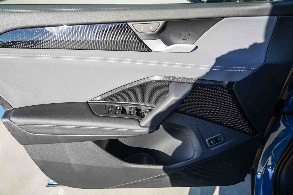2026 Volkswagen Tiguan SE - Photo 21