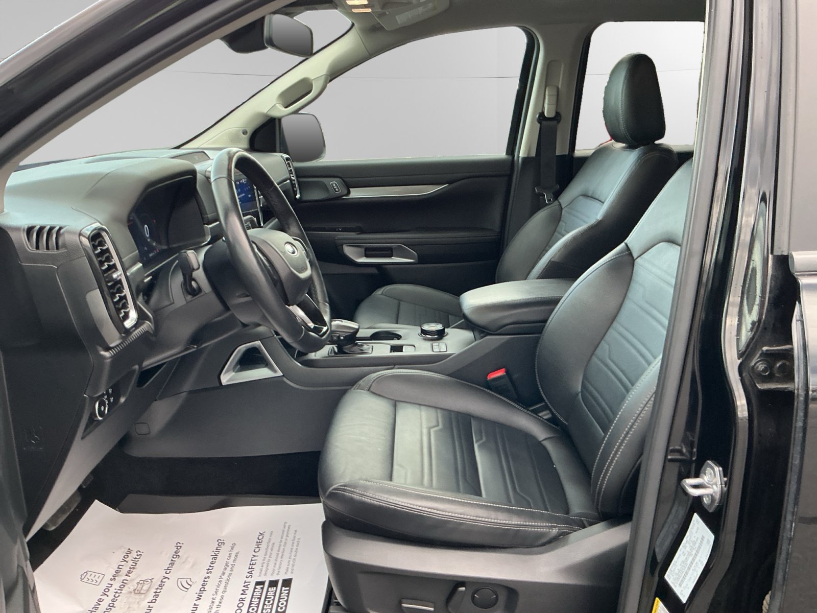 Used 2024 Black Ford LARIAT image 9