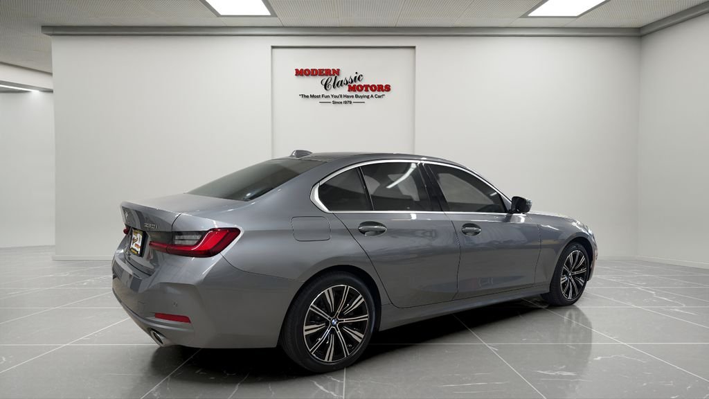 Used 2025 Gray BMW 330i xDrive image 5