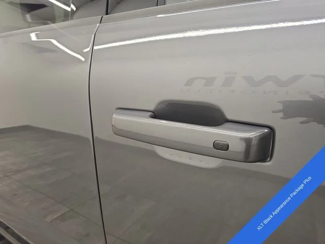 New 2026 Carbonized Gray Metallic Ford XLT image 8