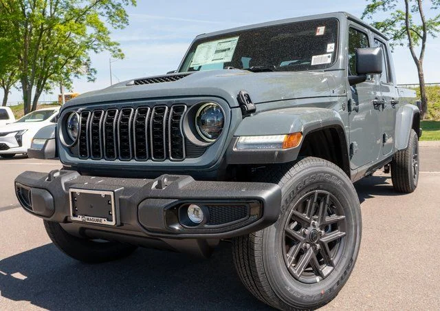 2026 Jeep Gladiator Sport S