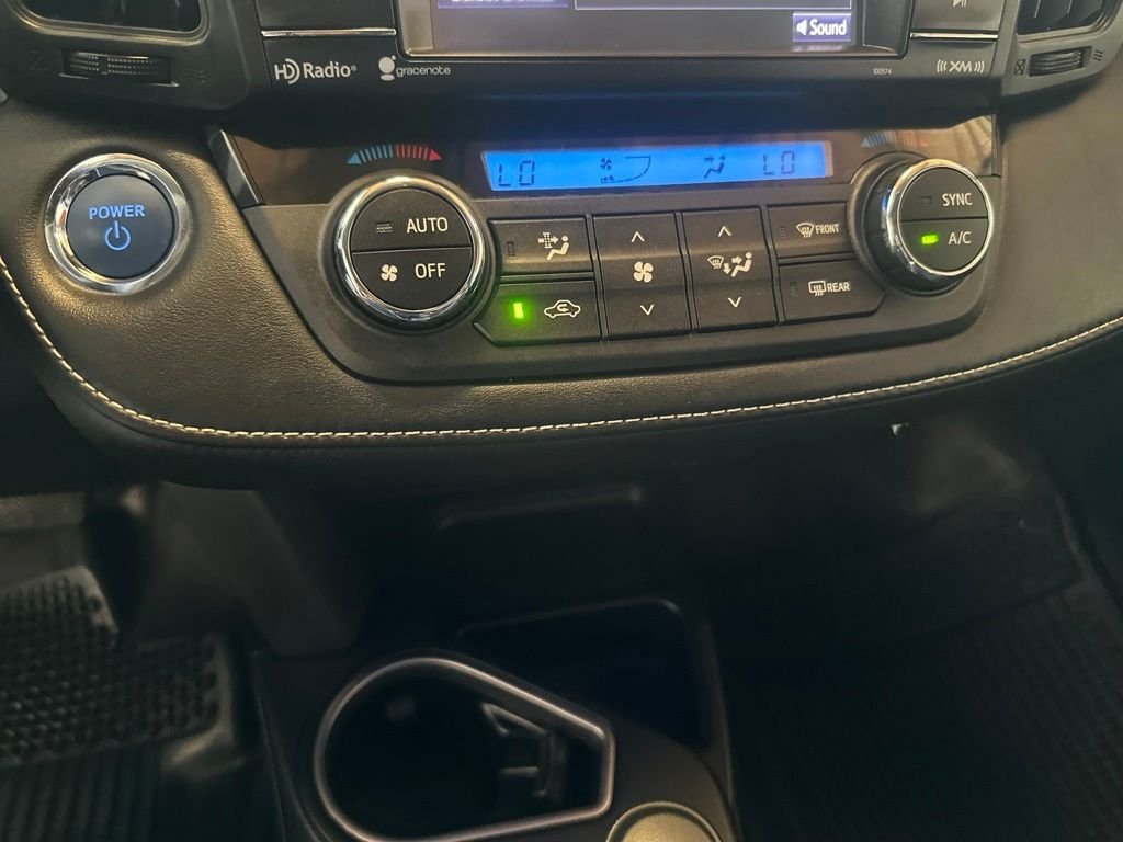 Used 2016 White Toyota XLE image 16